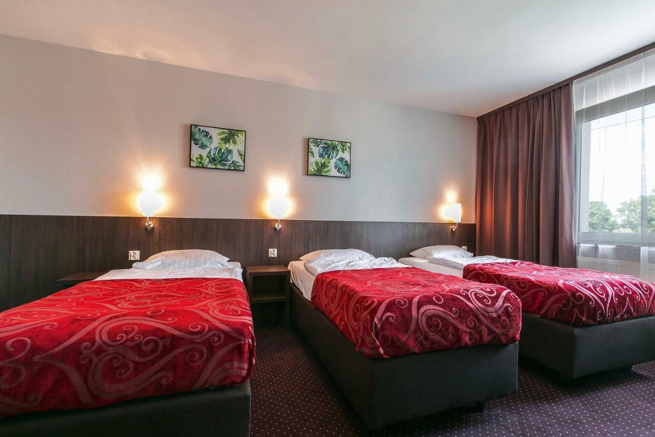 Hotel Pod Lipami Bystra  Exterior foto